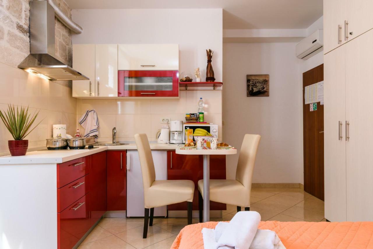 Apartments Dora -Free Parking Trogir Luaran gambar