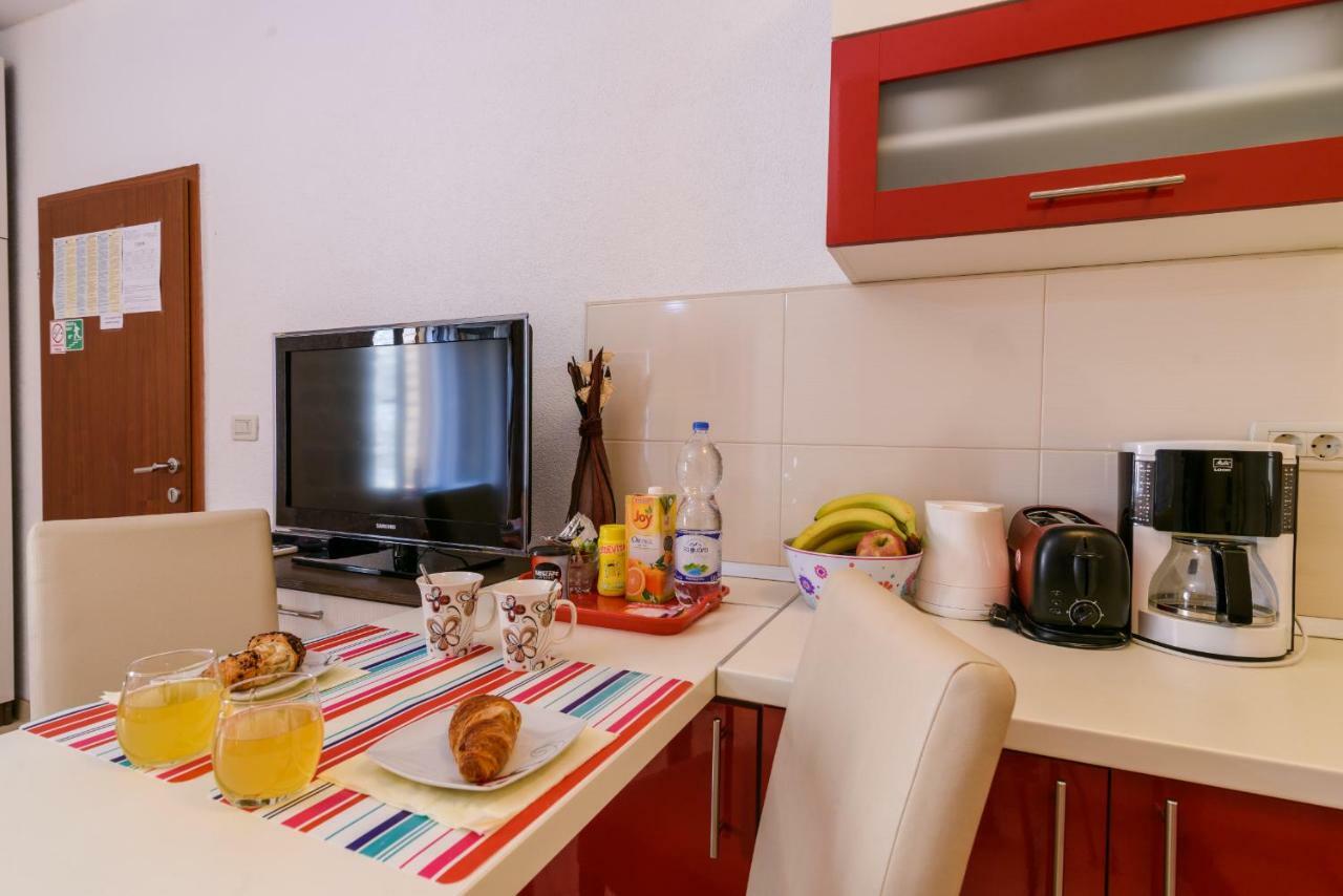 Apartments Dora -Free Parking Trogir Luaran gambar